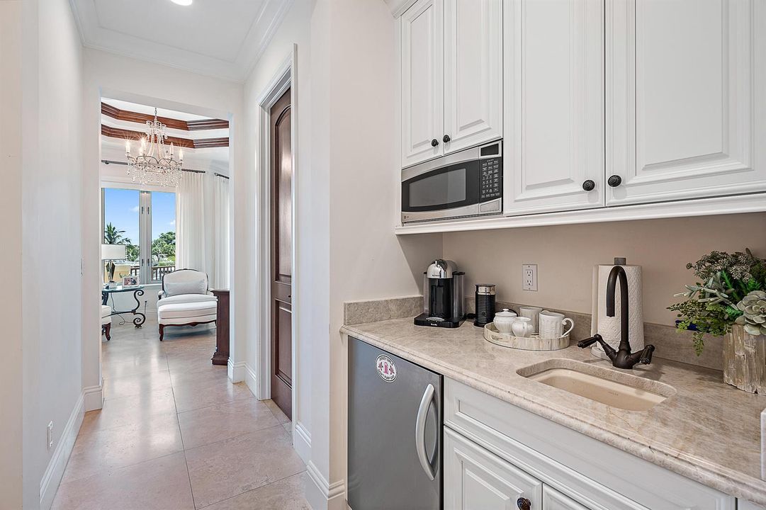 Master Suite Kitchenette