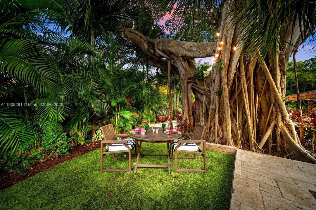 На продажу: $3,990,000 (5 спален, 5 ванн, 3056 Квадратных фут)