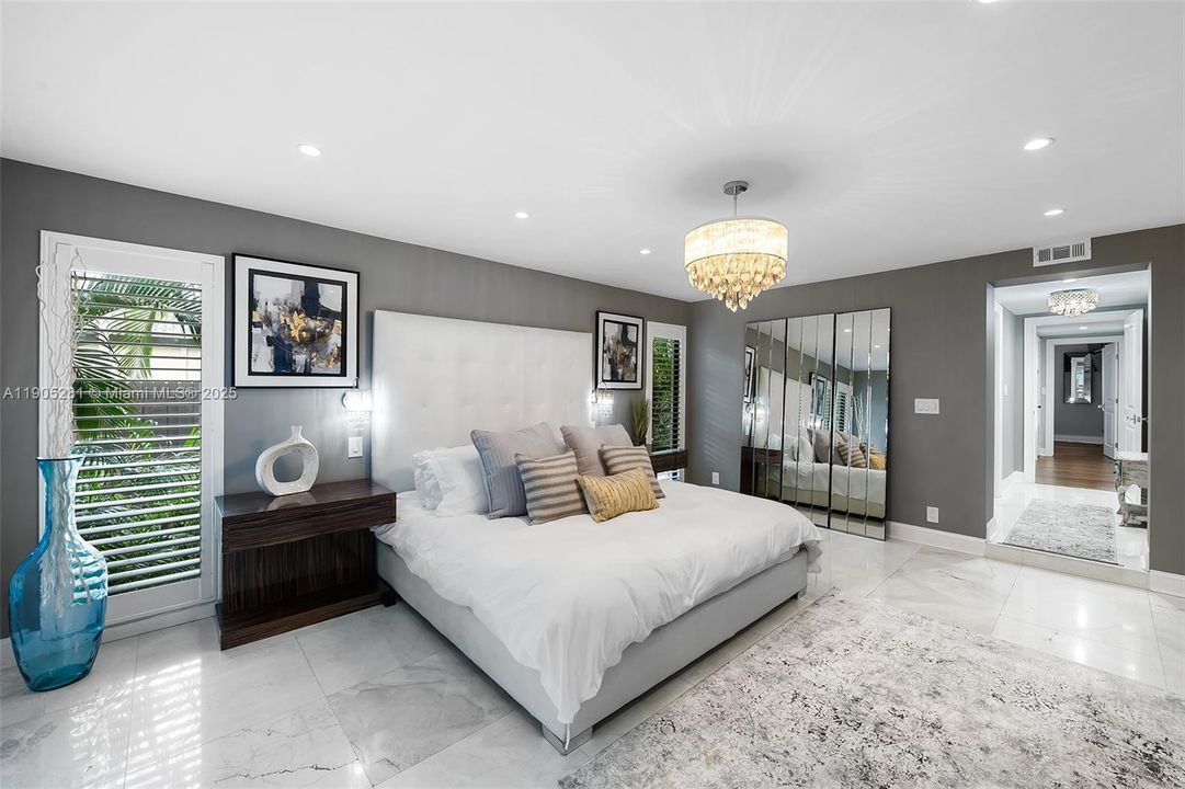 На продажу: $3,990,000 (5 спален, 5 ванн, 3056 Квадратных фут)