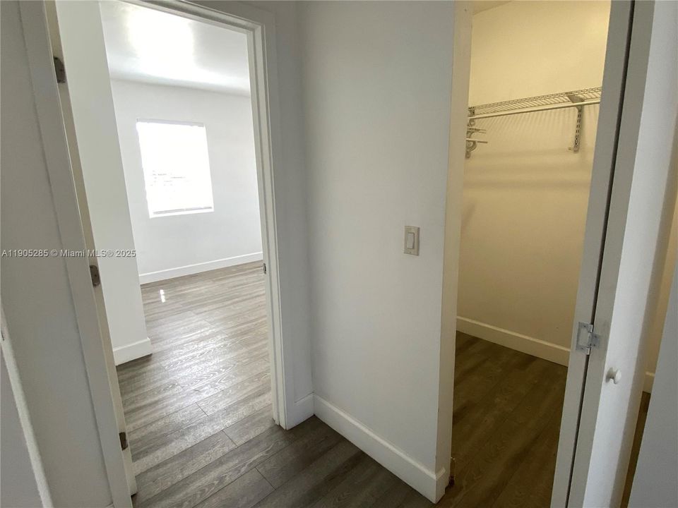 Recently Rented: $2,600 (2 beds, 2 baths, 5094 Square Feet)