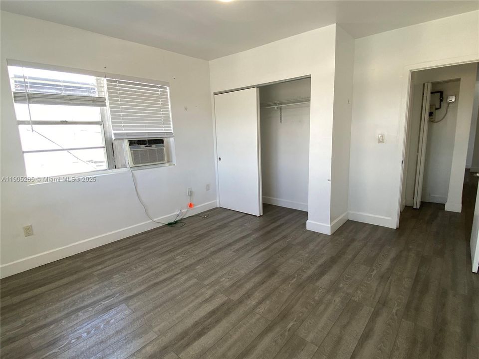 Recently Rented: $2,600 (2 beds, 2 baths, 5094 Square Feet)
