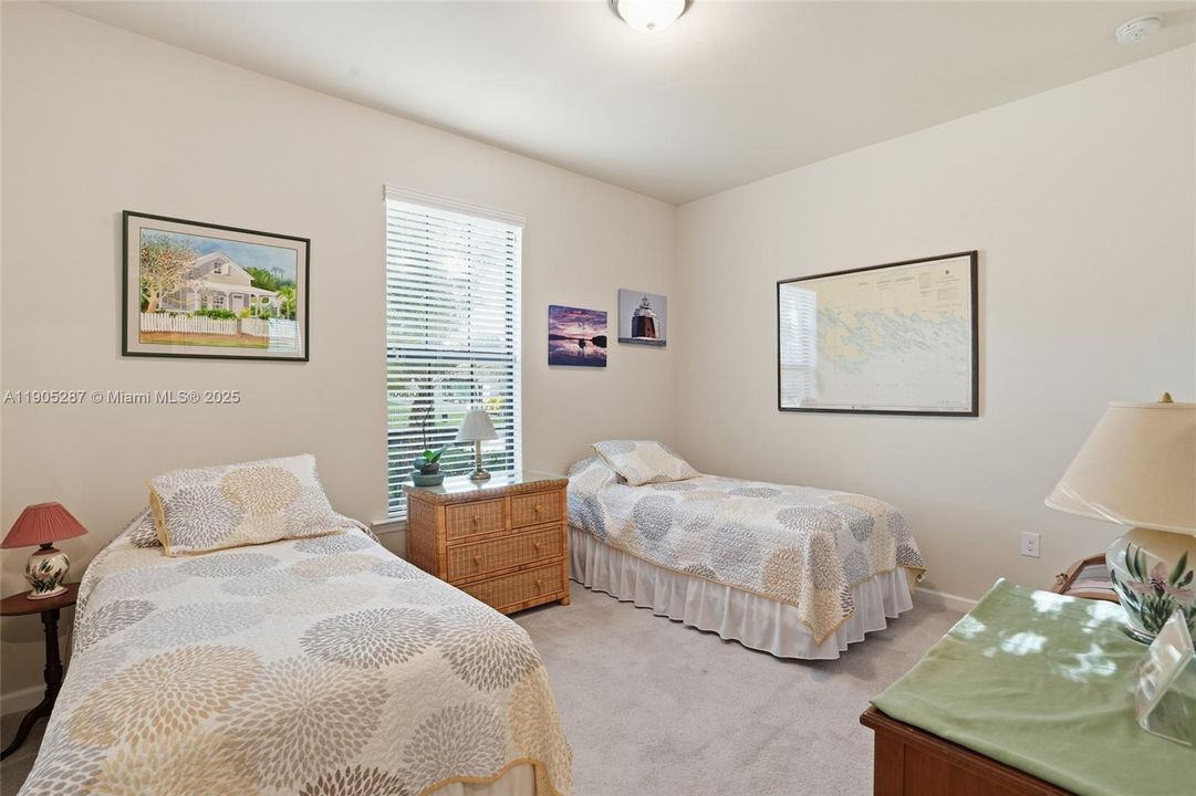 En Venta: $340,000 (3 camas, 2 baños, 1675 Pies cuadrados)