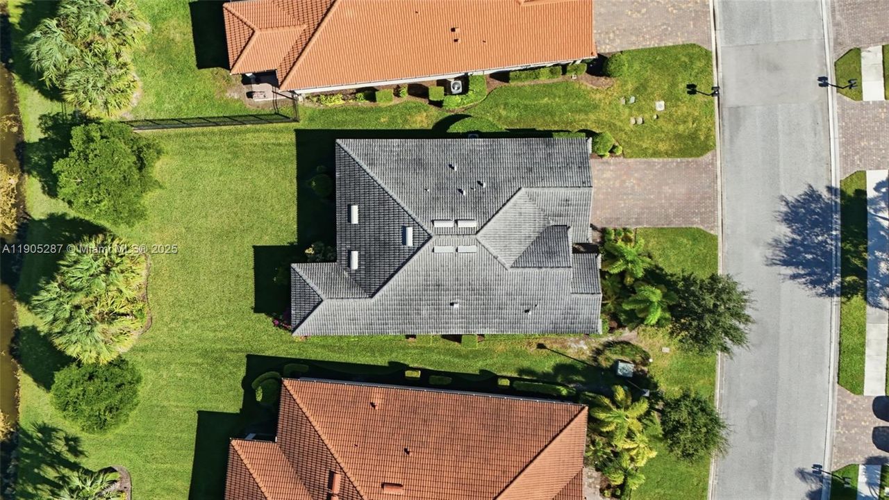 En Venta: $340,000 (3 camas, 2 baños, 1675 Pies cuadrados)