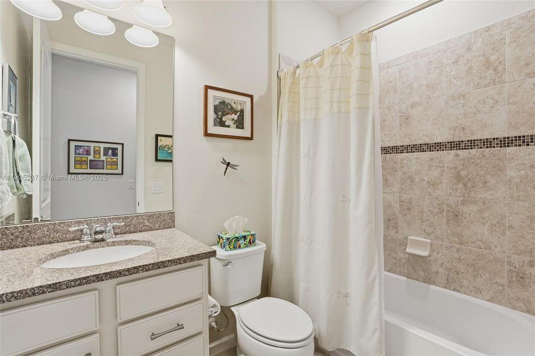 En Venta: $340,000 (3 camas, 2 baños, 1675 Pies cuadrados)