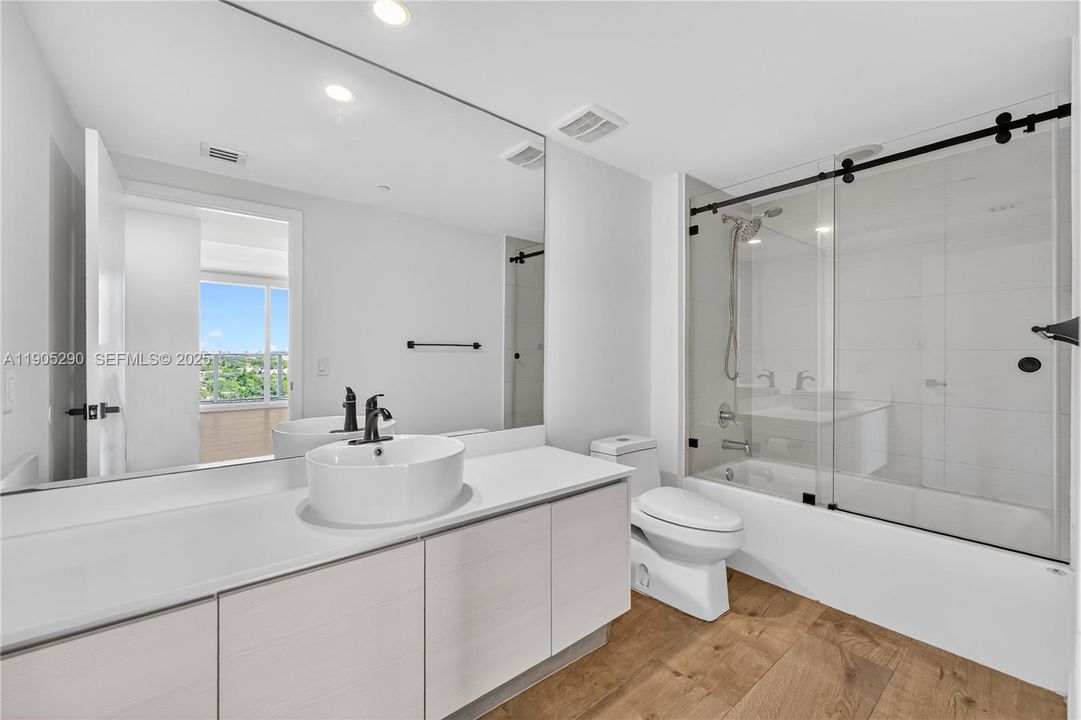 For Rent: $7,800 (3 beds, 2 baths, 1626 Square Feet)