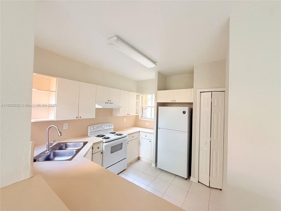 En Renta: $2,500 (3 camas, 2 baños, 1799 Pies cuadrados)