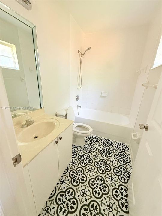 En Renta: $2,500 (3 camas, 2 baños, 1799 Pies cuadrados)