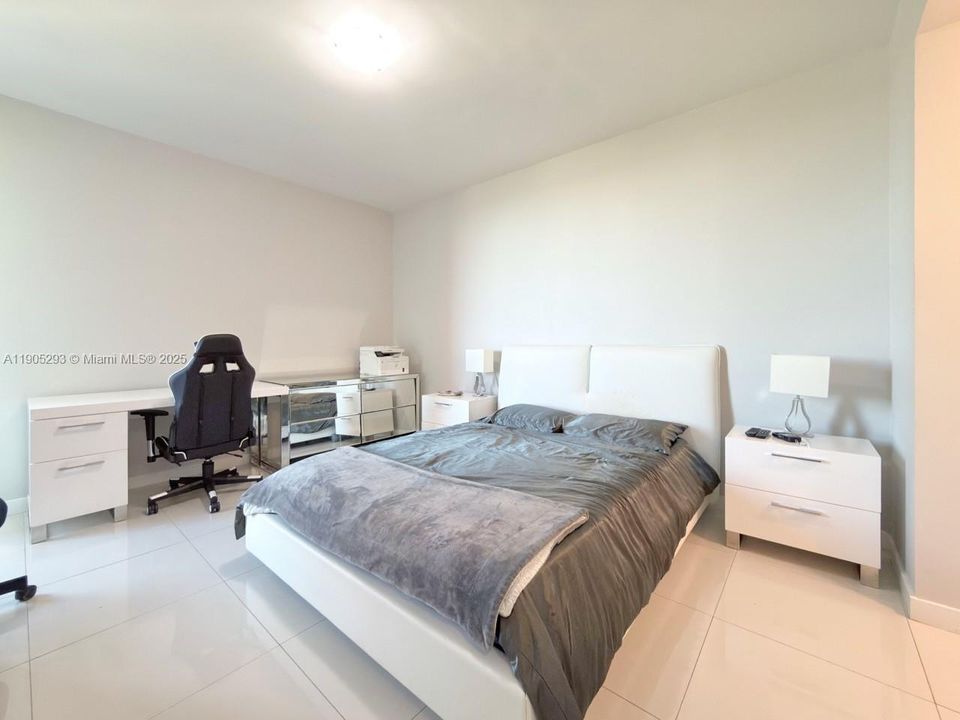 На продажу: $435,000 (2 спален, 2 ванн, 1130 Квадратных фут)