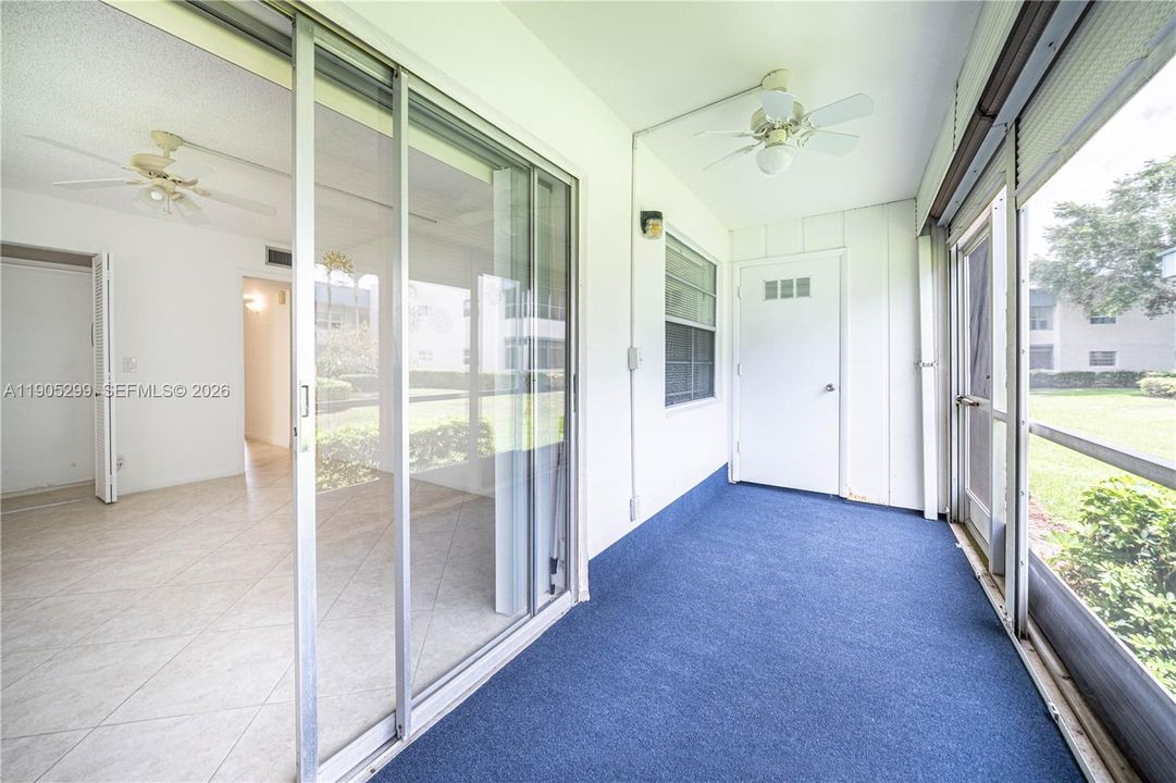 For Sale: $120,000 (2 beds, 2 baths, 907 Square Feet)