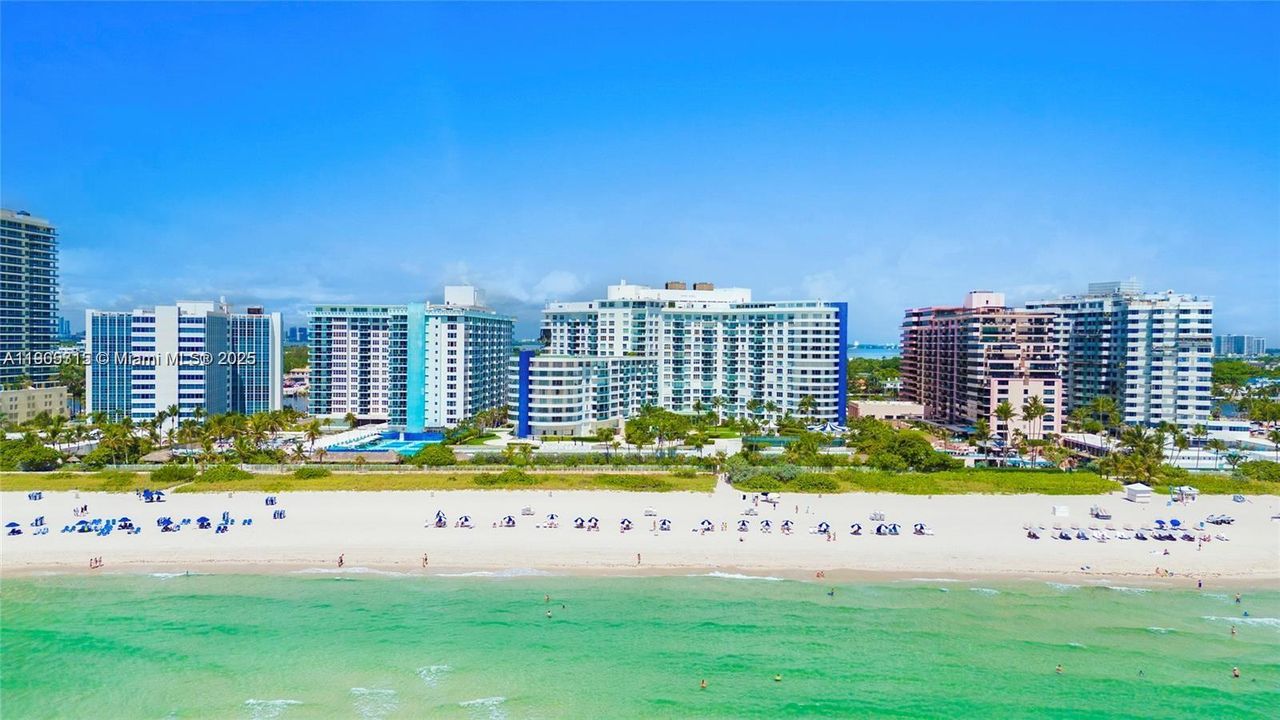 待售: $550,000 (2 贝兹, 2 浴室, 1030 平方英尺)