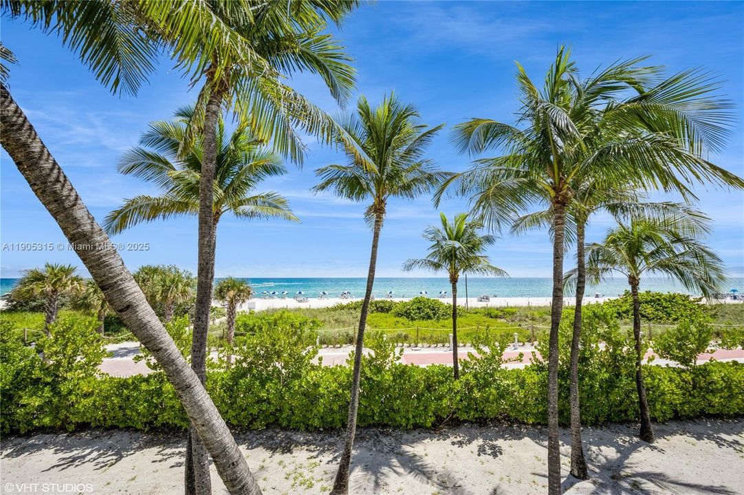 待售: $550,000 (2 贝兹, 2 浴室, 1030 平方英尺)