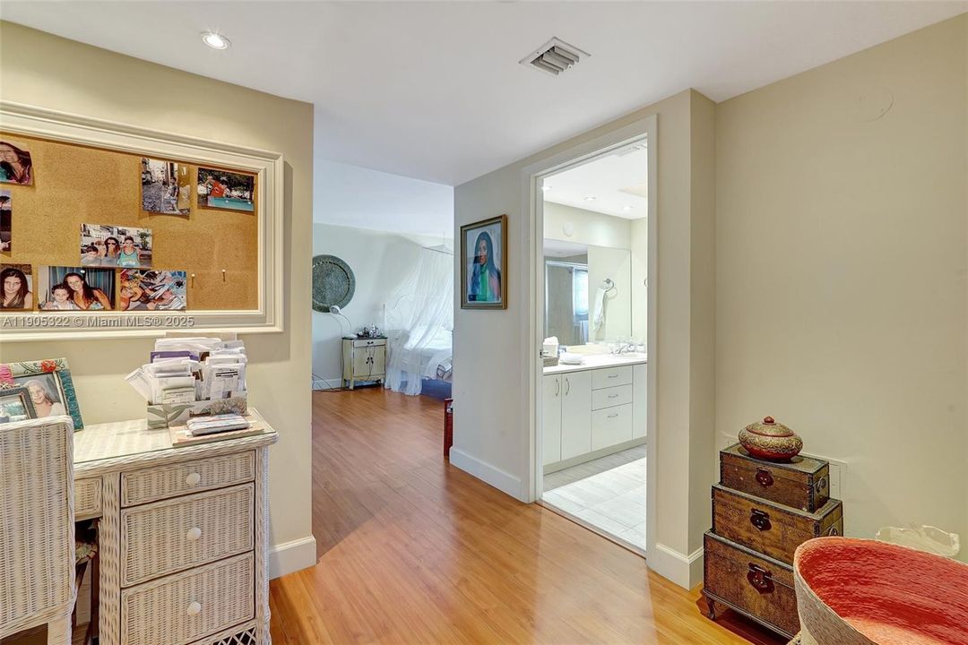 待售: $650,000 (3 贝兹, 2 浴室, 1950 平方英尺)