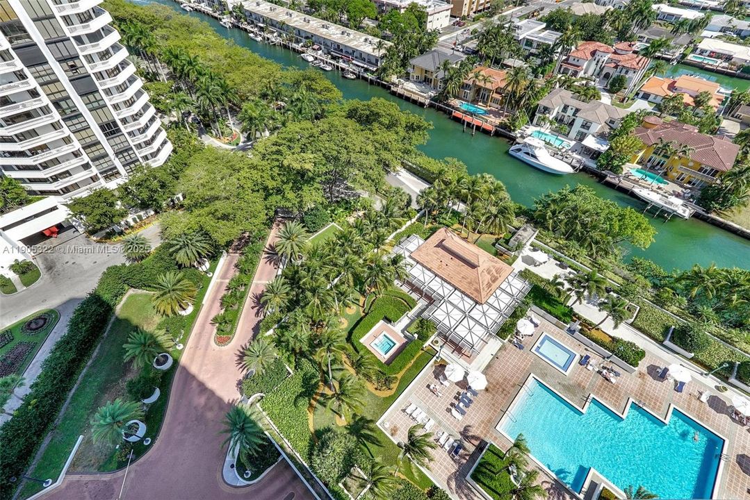 待售: $650,000 (3 贝兹, 2 浴室, 1950 平方英尺)