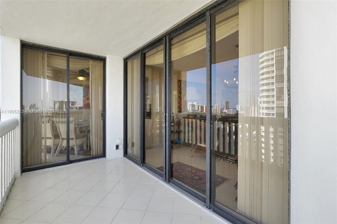 待售: $650,000 (3 贝兹, 2 浴室, 1950 平方英尺)