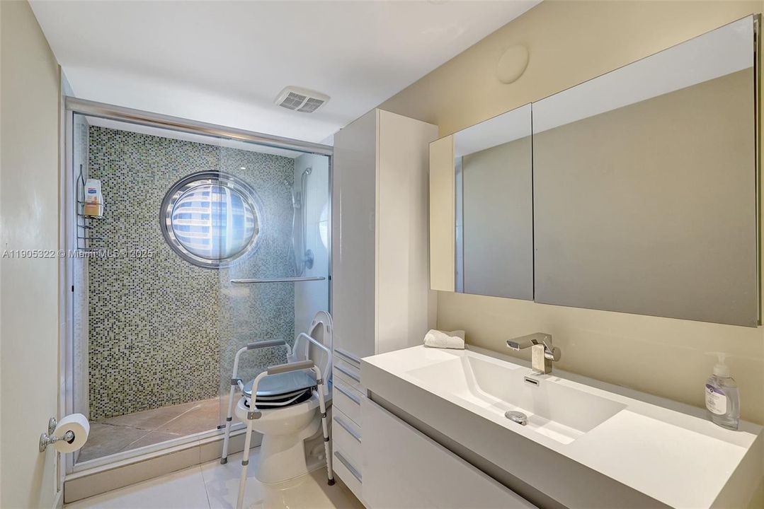 待售: $650,000 (3 贝兹, 2 浴室, 1950 平方英尺)