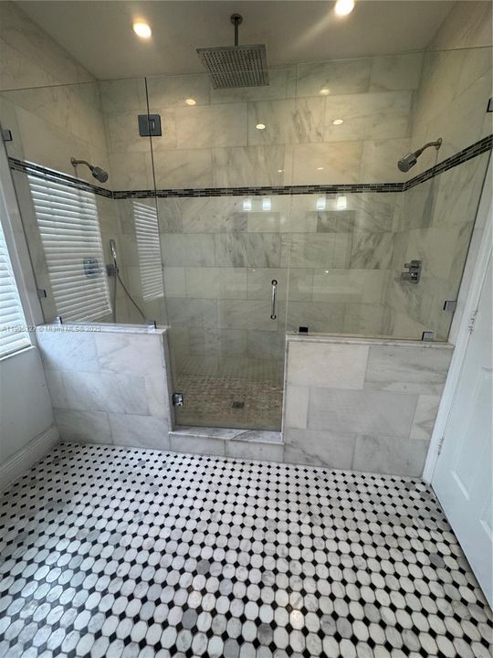 Recently Rented: $4,000 (4 beds, 3 baths, 1890 Square Feet)