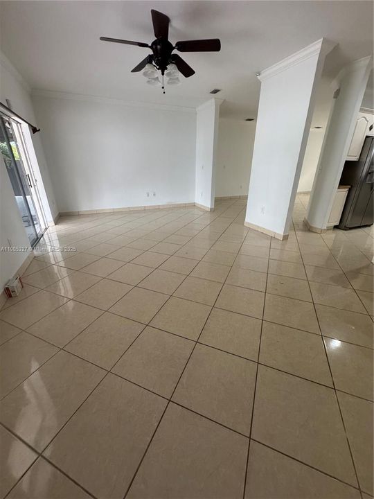 Recently Rented: $4,000 (4 beds, 3 baths, 1890 Square Feet)