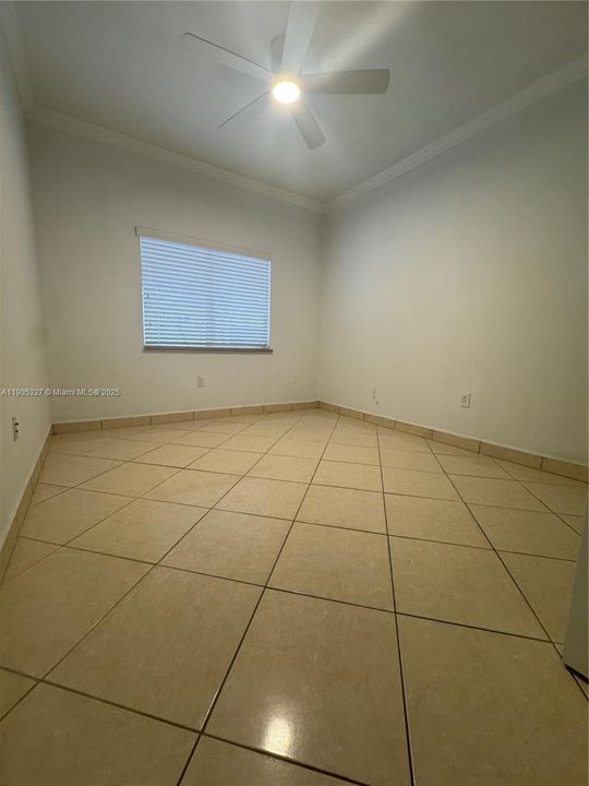 Recently Rented: $4,000 (4 beds, 3 baths, 1890 Square Feet)