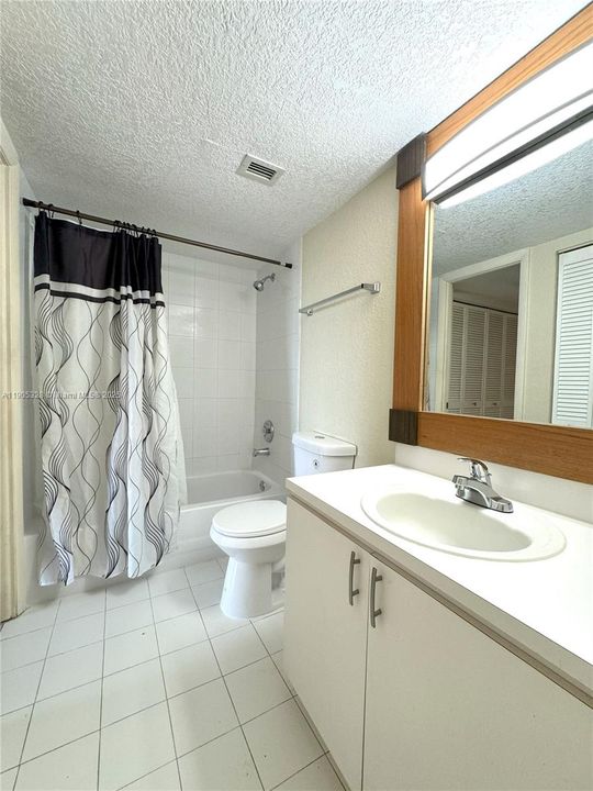 Recently Rented: $1,800 (1 beds, 1 baths, 690 Square Feet)