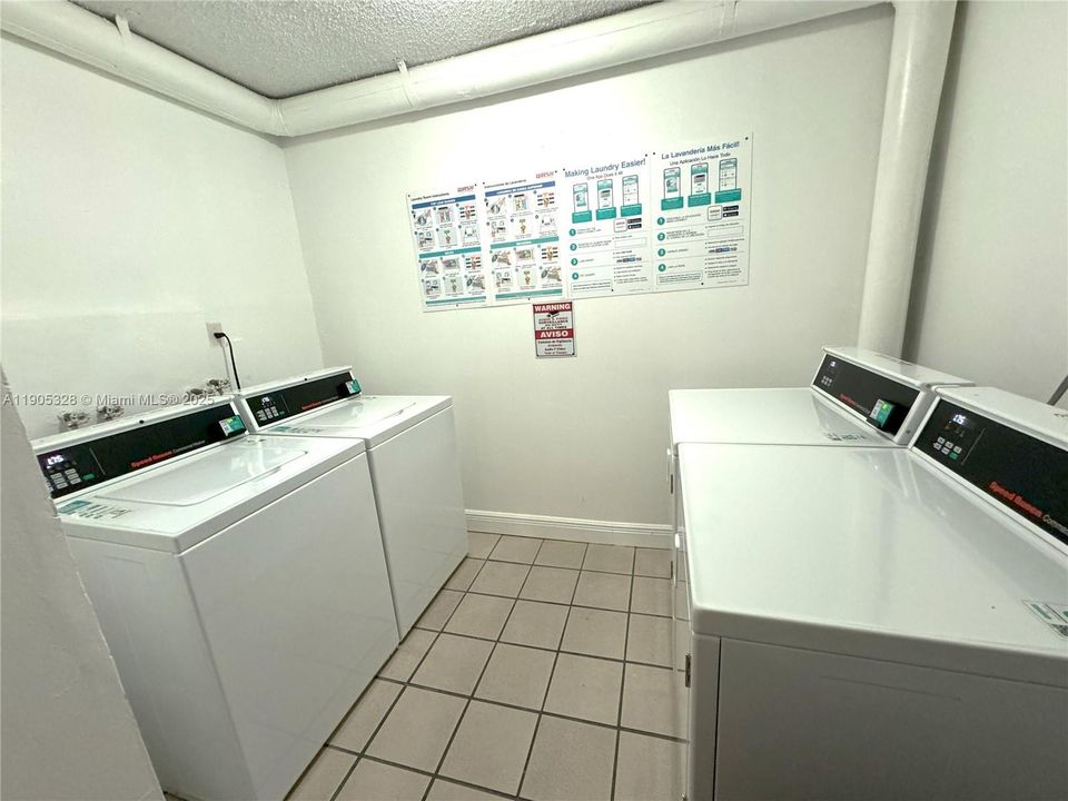 Recently Rented: $1,800 (1 beds, 1 baths, 690 Square Feet)