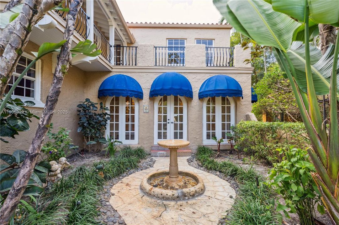 Active With Contract: $5,900 (4 beds, 3 baths, 1784 Square Feet)