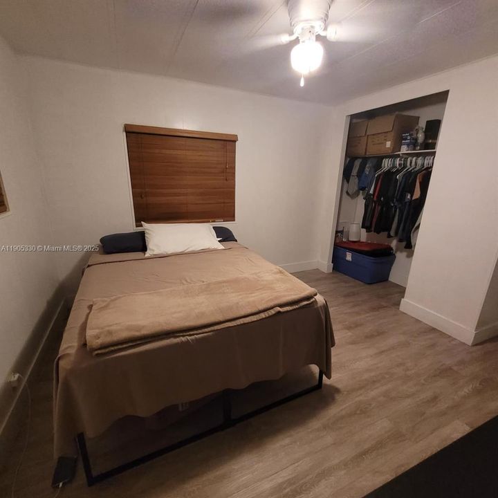 For Sale: $290,000 (3 beds, 2 baths, 1188 Square Feet)