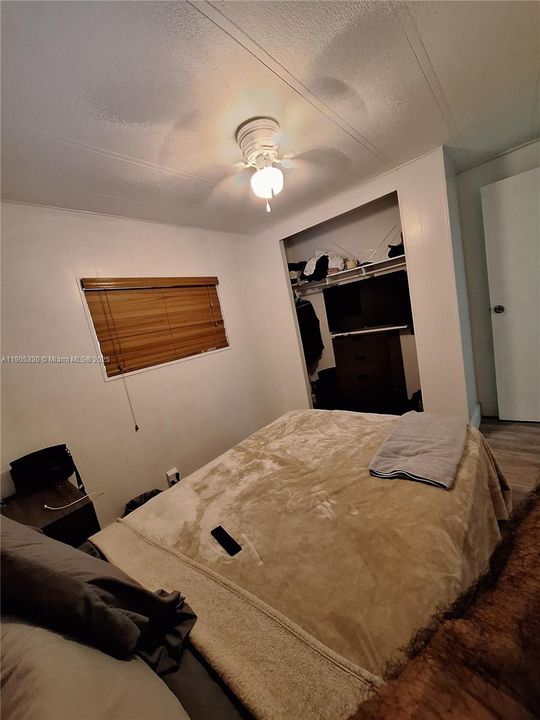 For Sale: $290,000 (3 beds, 2 baths, 1188 Square Feet)