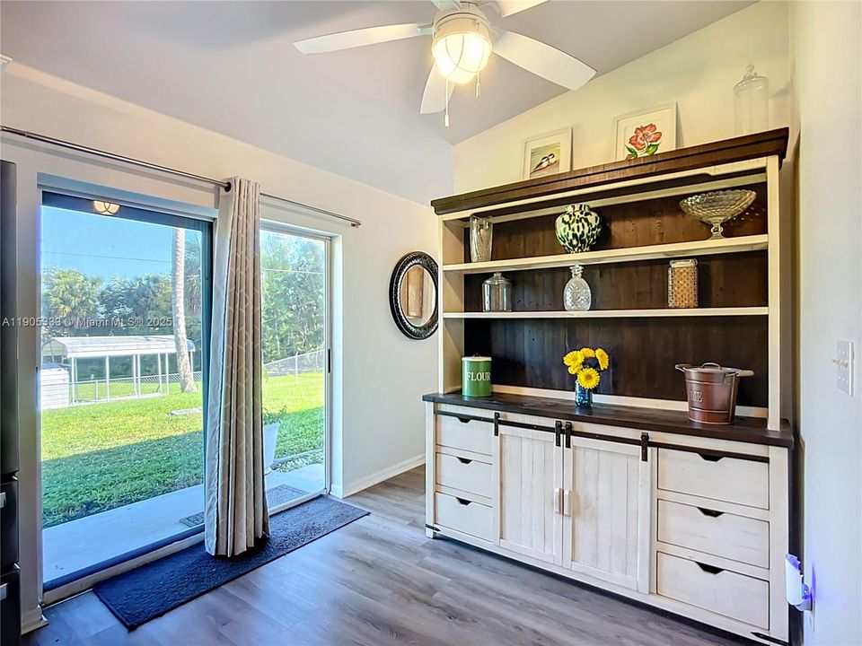 待售: $310,000 (3 贝兹, 2 浴室, 0 平方英尺)