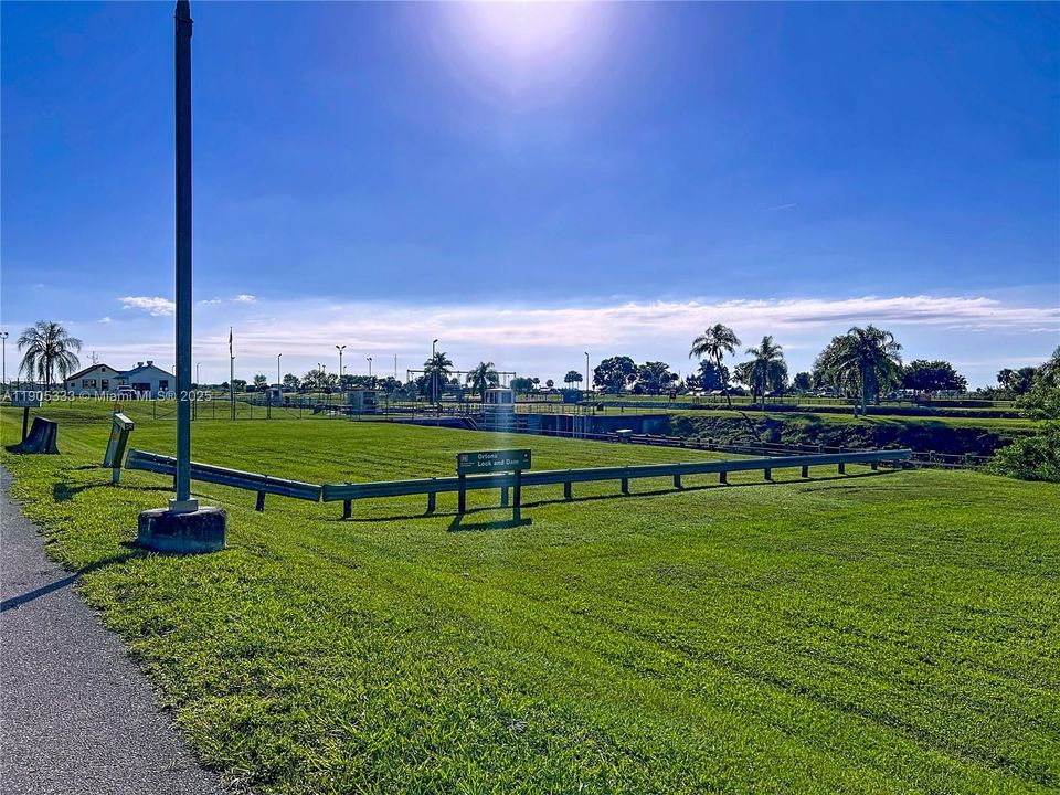 待售: $310,000 (3 贝兹, 2 浴室, 0 平方英尺)