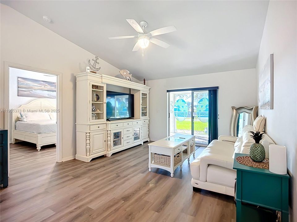 待售: $310,000 (3 贝兹, 2 浴室, 0 平方英尺)