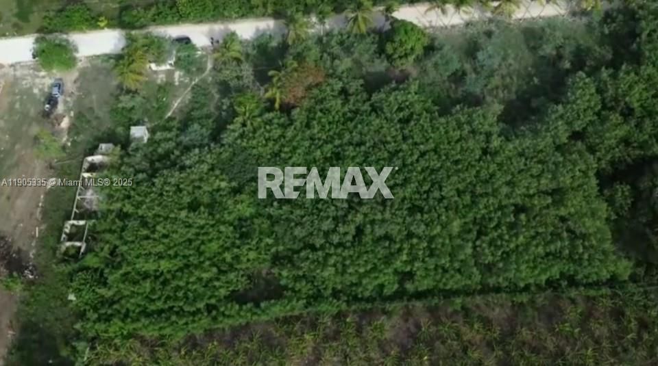 待售: $399,000 (0.71 acres)