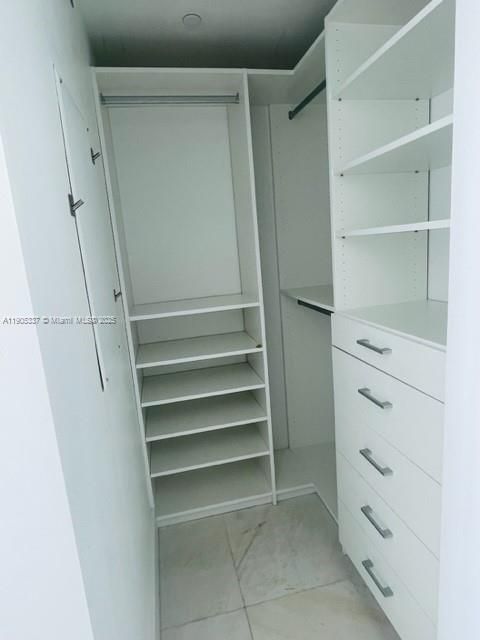 Recently Rented: $6,500 (2 beds, 2 baths, 1279 Square Feet)