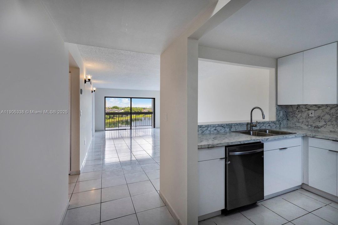 Recently Rented: $2,500 (2 beds, 2 baths, 1064 Square Feet)