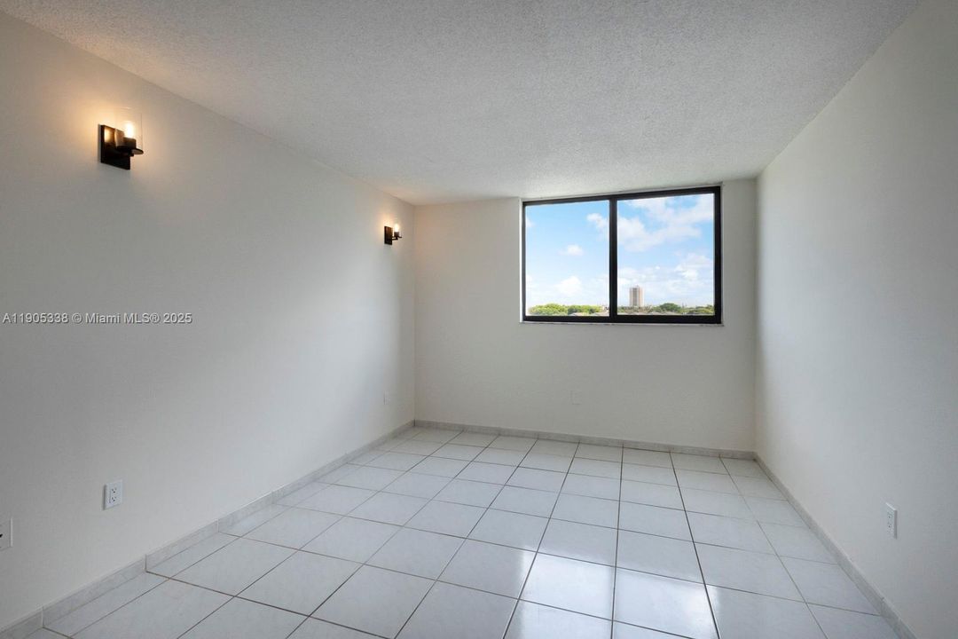 Recently Rented: $2,500 (2 beds, 2 baths, 1064 Square Feet)