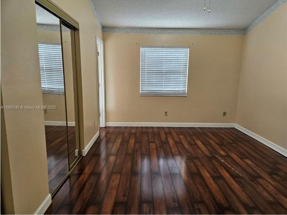 最近租的: $2,000 (3 贝兹, 2 浴室, 1326 平方英尺)