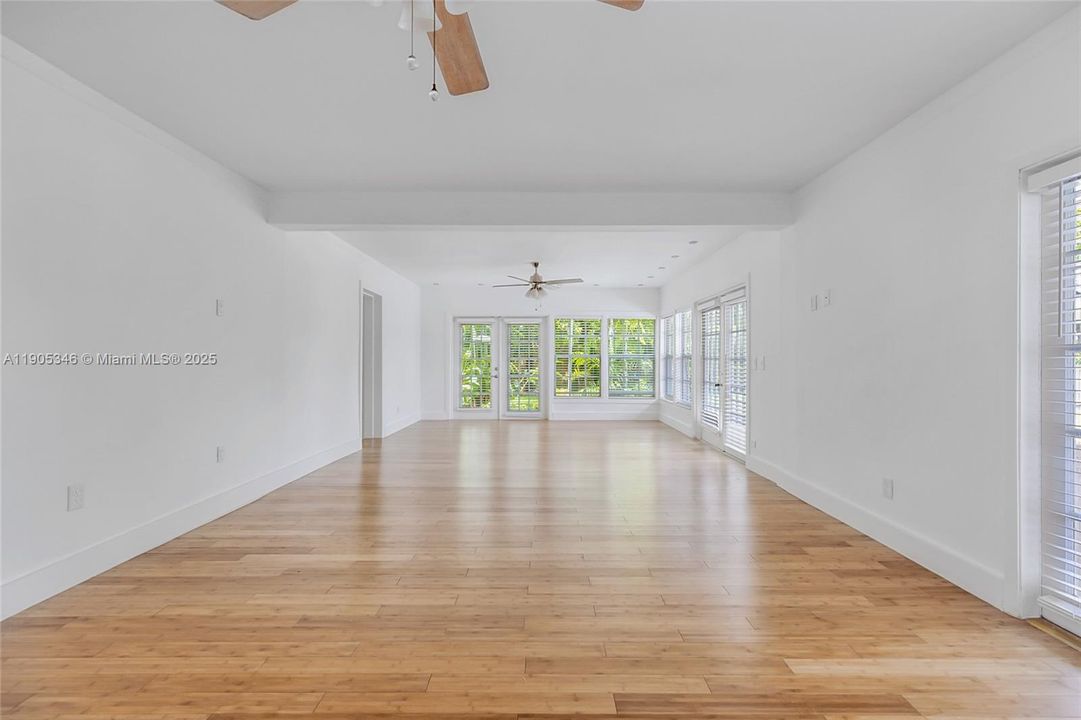 For Sale: $1,675,000 (4 beds, 3 baths, 2988 Square Feet)