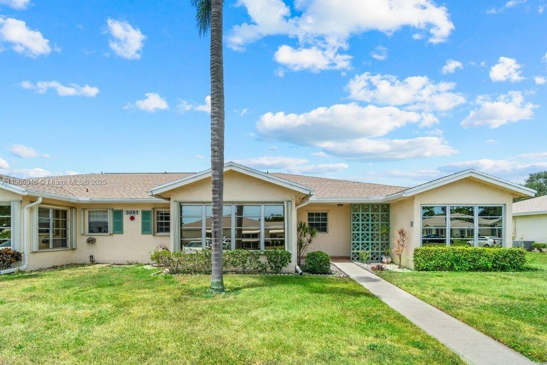 For Sale: $190,000 (2 beds, 2 baths, 1186 Square Feet)