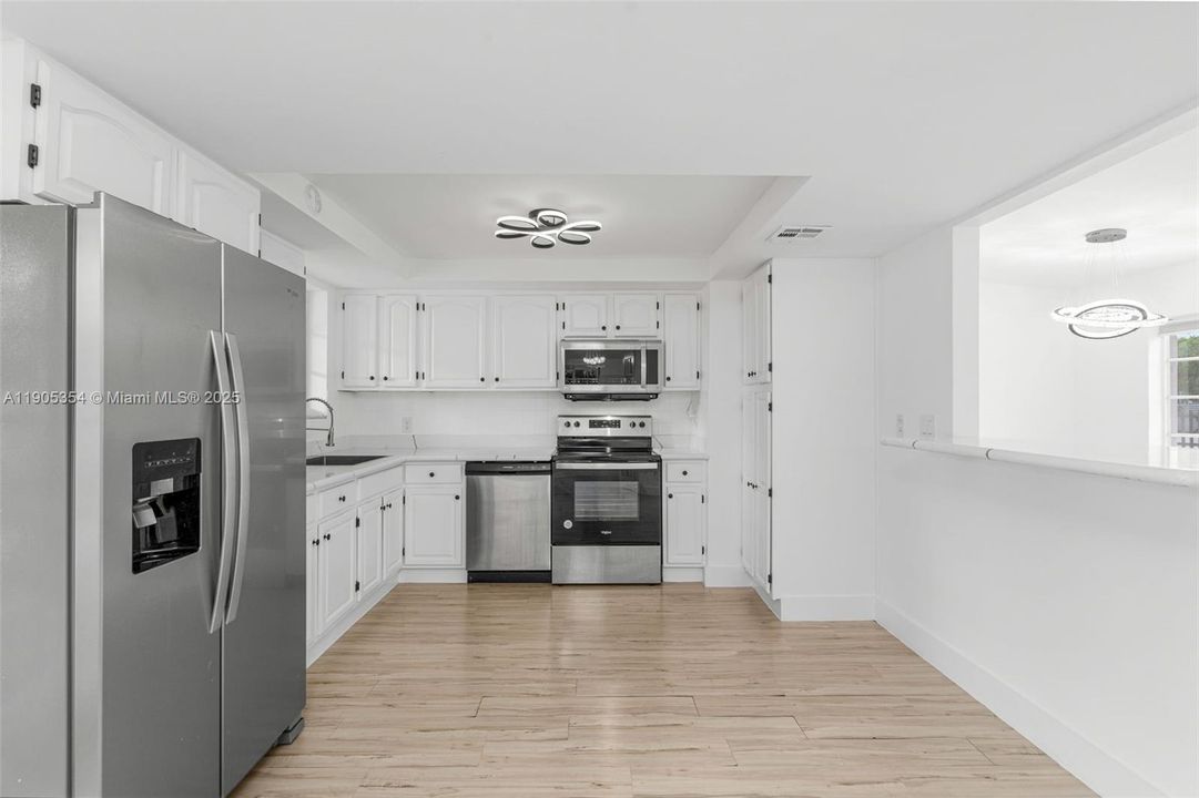 Recently Rented: $4,250 (4 beds, 2 baths, 2203 Square Feet)