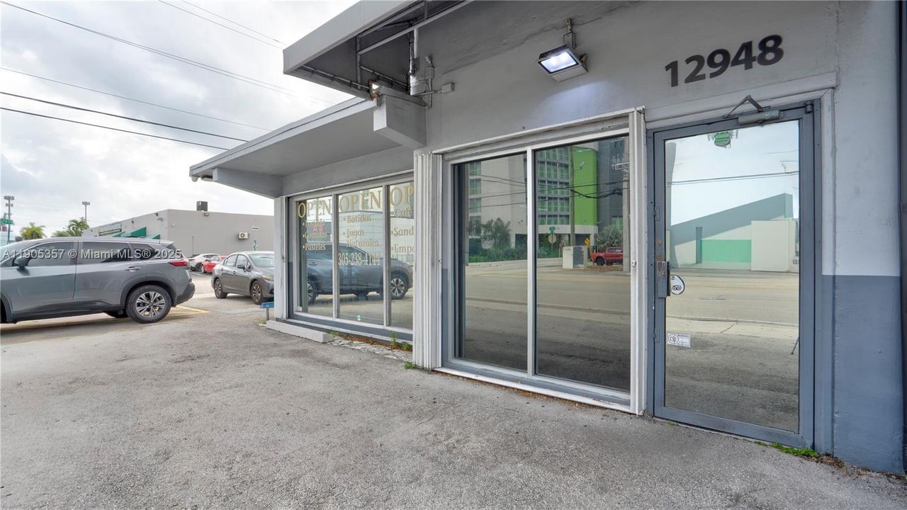 出租: $28 (0 贝兹, 0 浴室, 0 平方英尺)