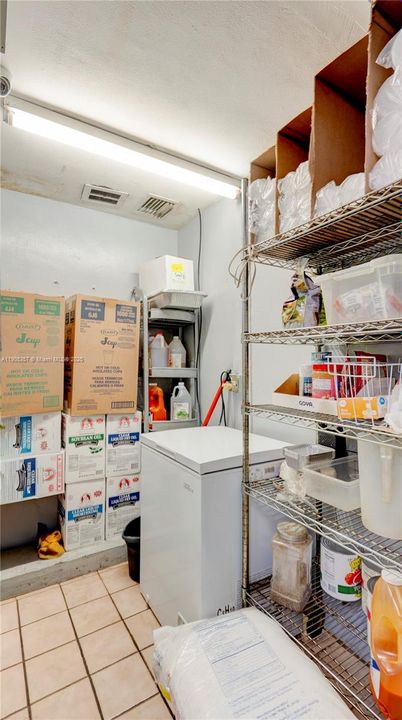 出租: $28 (0 贝兹, 0 浴室, 0 平方英尺)