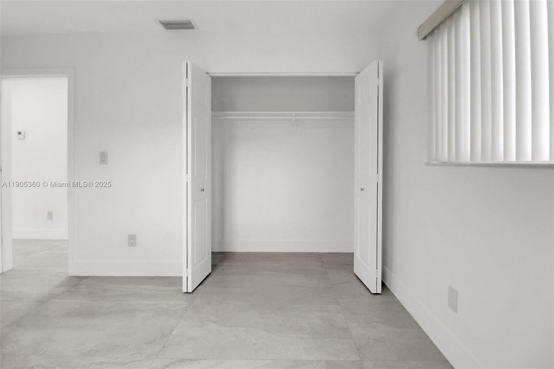 最近租的: $2,000 (2 贝兹, 1 浴室, 970 平方英尺)