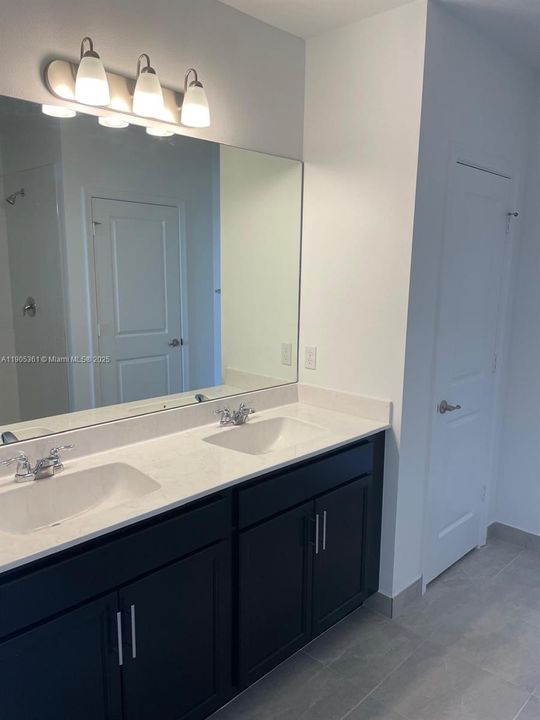 For Sale: $469,000 (4 beds, 3 baths, 2126 Square Feet)