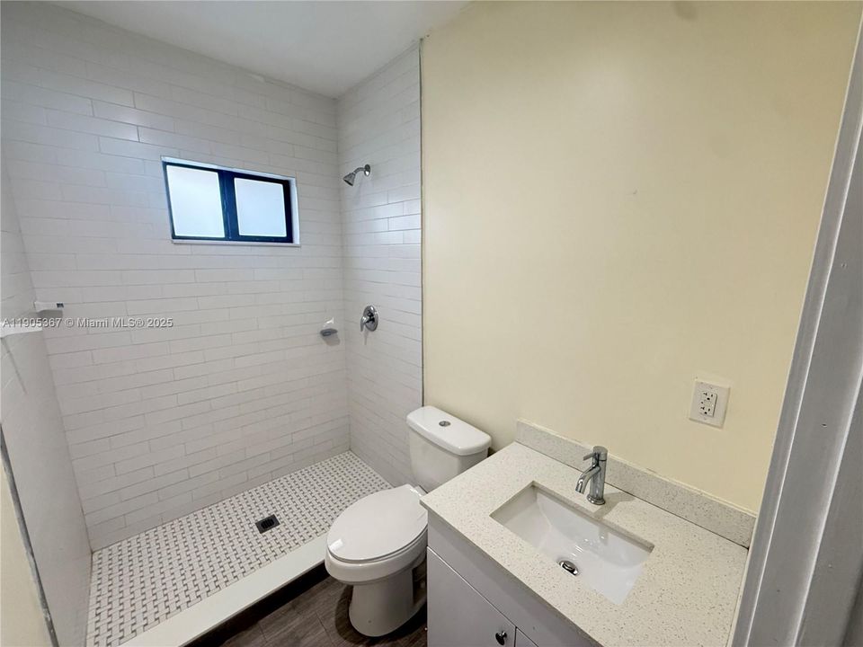 Recently Rented: $2,150 (2 beds, 2 baths, 650 Square Feet)