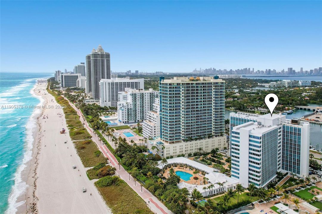 合同活跃: $4,500 (2 贝兹, 3 浴室, 1660 平方英尺)