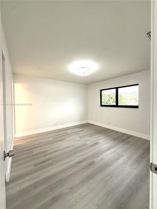 Recently Rented: $2,050 (2 beds, 2 baths, 1502 Square Feet)