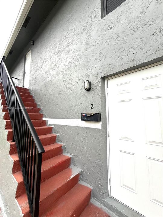 Recently Rented: $2,050 (2 beds, 2 baths, 1502 Square Feet)