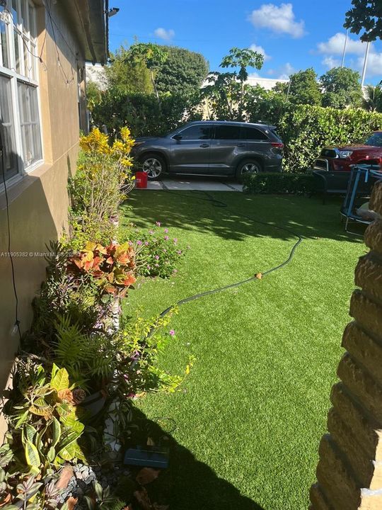 For Sale: $533,000 (3 beds, 1 baths, 1269 Square Feet)