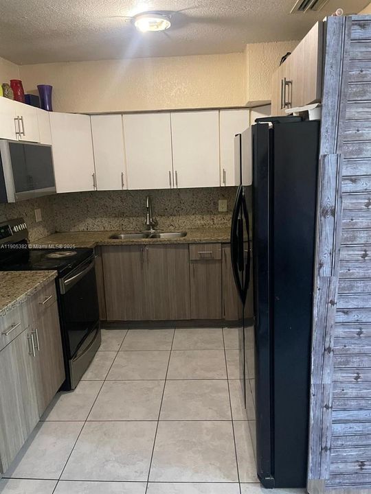 For Sale: $533,000 (3 beds, 1 baths, 1269 Square Feet)