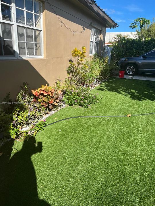 For Sale: $533,000 (3 beds, 1 baths, 1269 Square Feet)