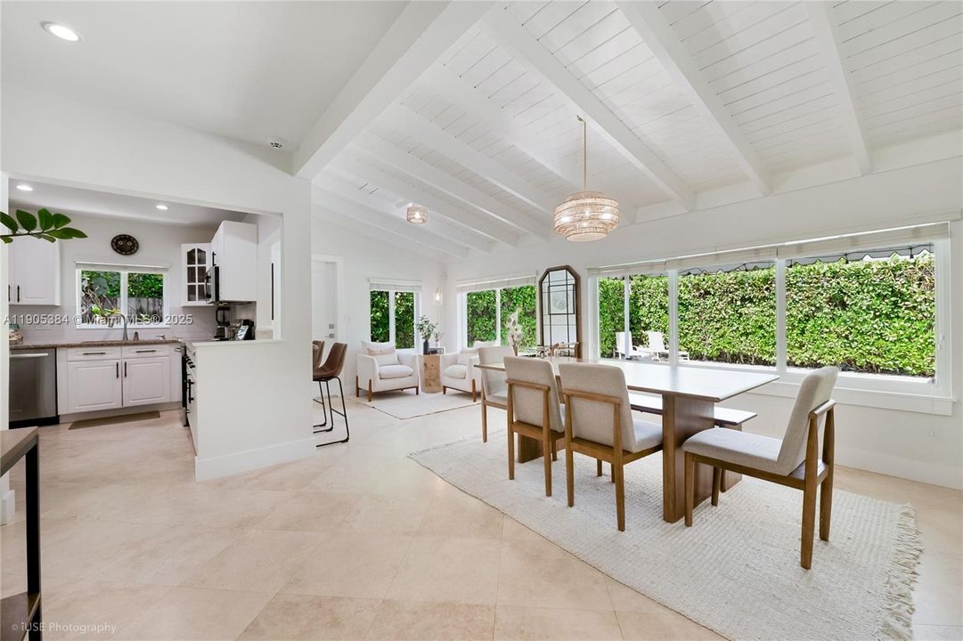 Active With Contract: $1,125,000 (3 beds, 2 baths, 1390 Square Feet)